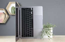 Apple Macbook Air 13