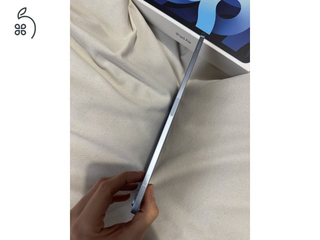 Apple iPad Air 4. generációs Wi-Fi + Cell 64 GB Sky Blue + Apple Pencil 2. generációs + ajándék fekete Spigen tok