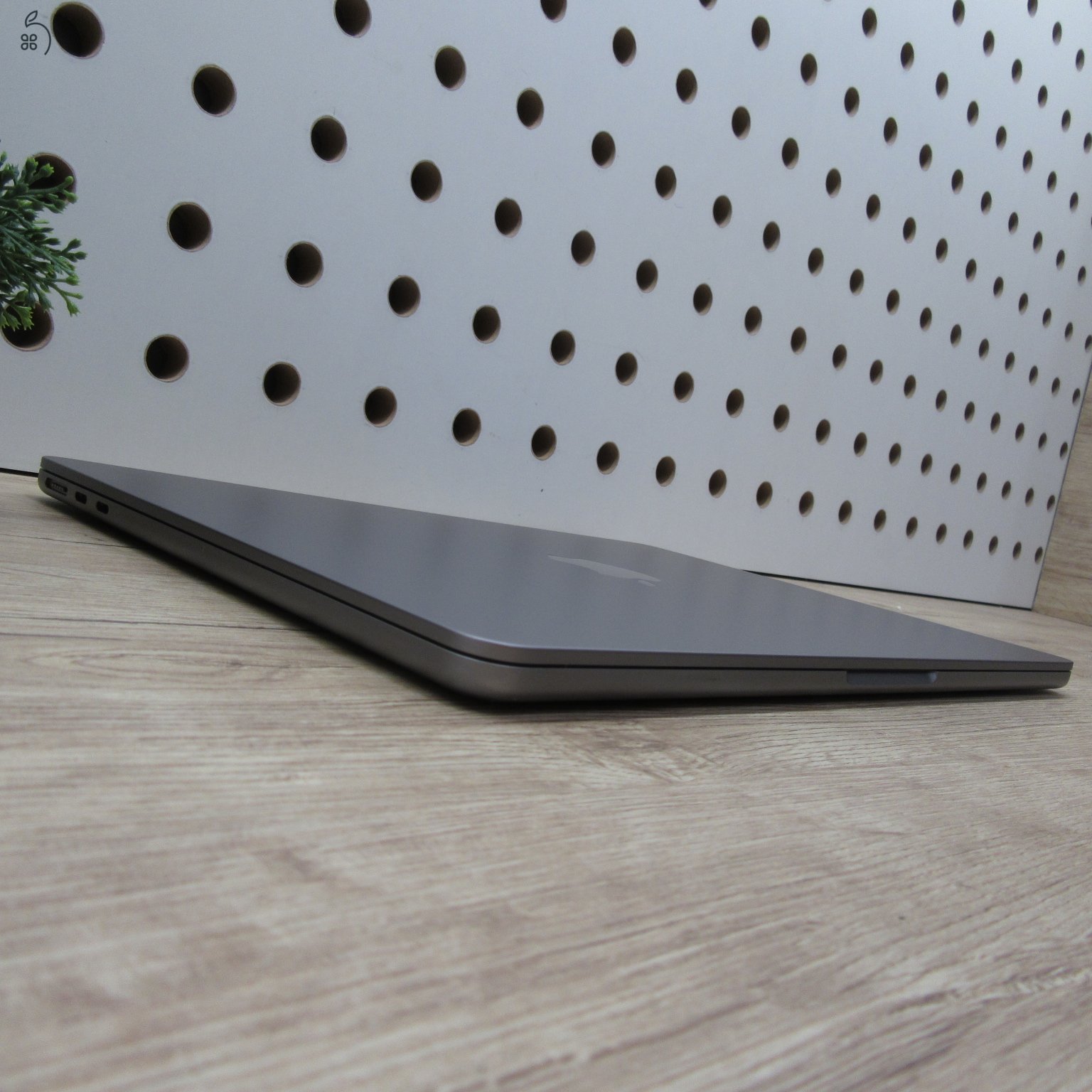 Apple MacBook Air 13 M2 (2022) 8GB/512GB SSD - Szép állapot - 99% akkumulátor, 53 ciklus