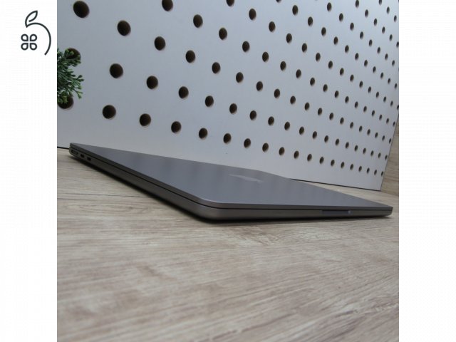 Apple MacBook Air 13 M2 (2022) 8GB/512GB SSD - Szép állapot - 99% akkumulátor, 53 ciklus