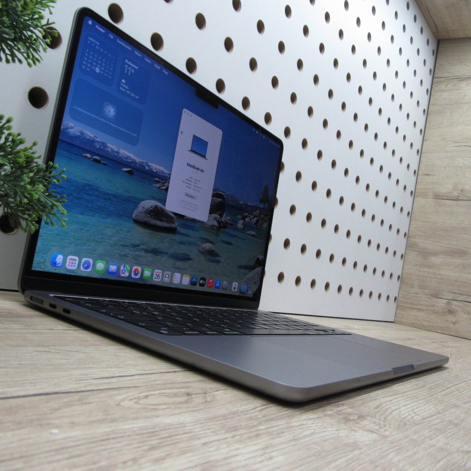 Apple MacBook Air 13 M2 (2022) 8GB/512GB SSD - Szép állapot - 99% akkumulátor, 53 ciklus