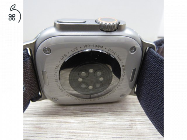 Apple Watch Ultra 2 49mm Titanium Zafír üveg Megkímélt állapot (2026.12.18-ig garancia)