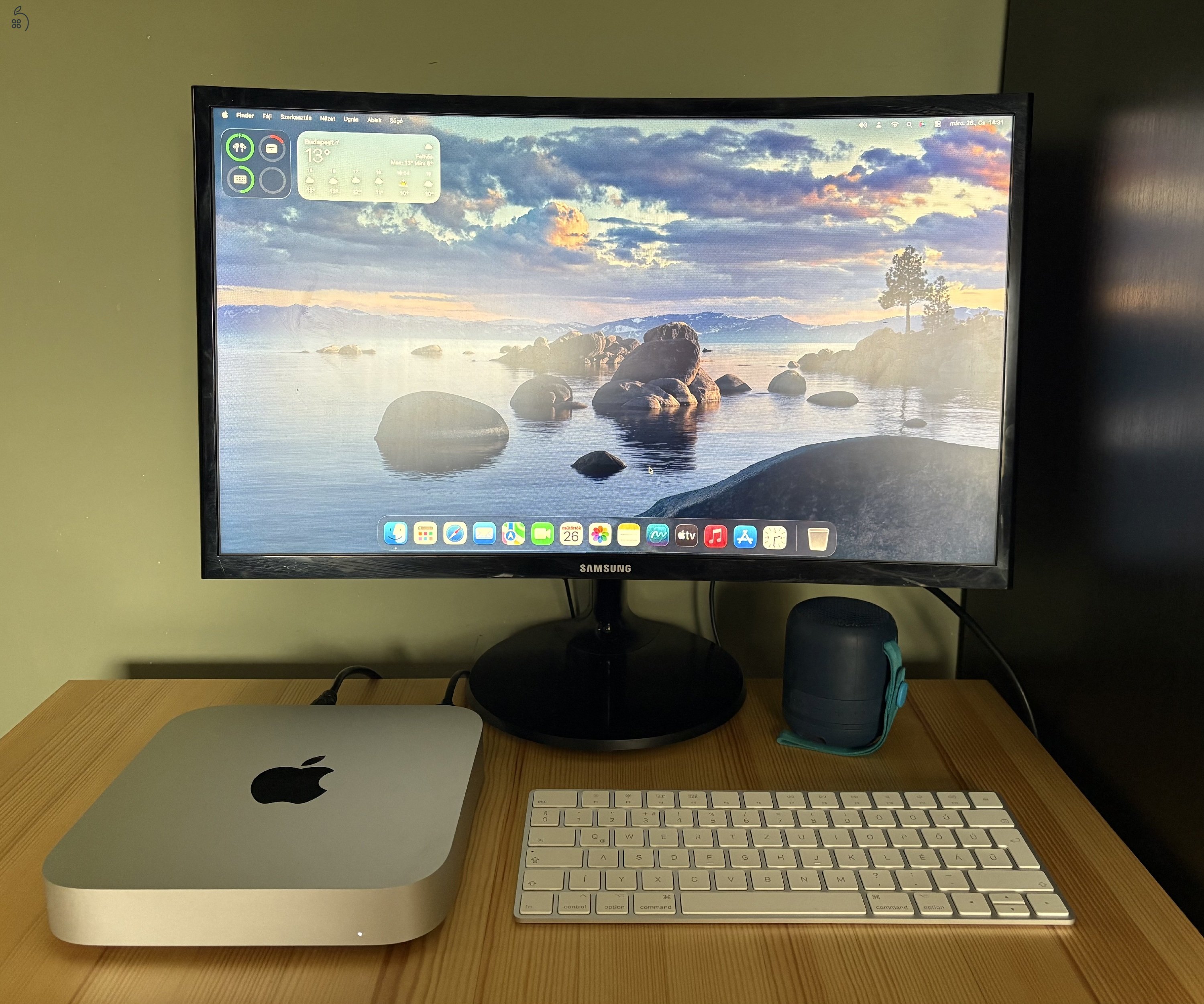 Mac mini M2 & Magic Keyboard 