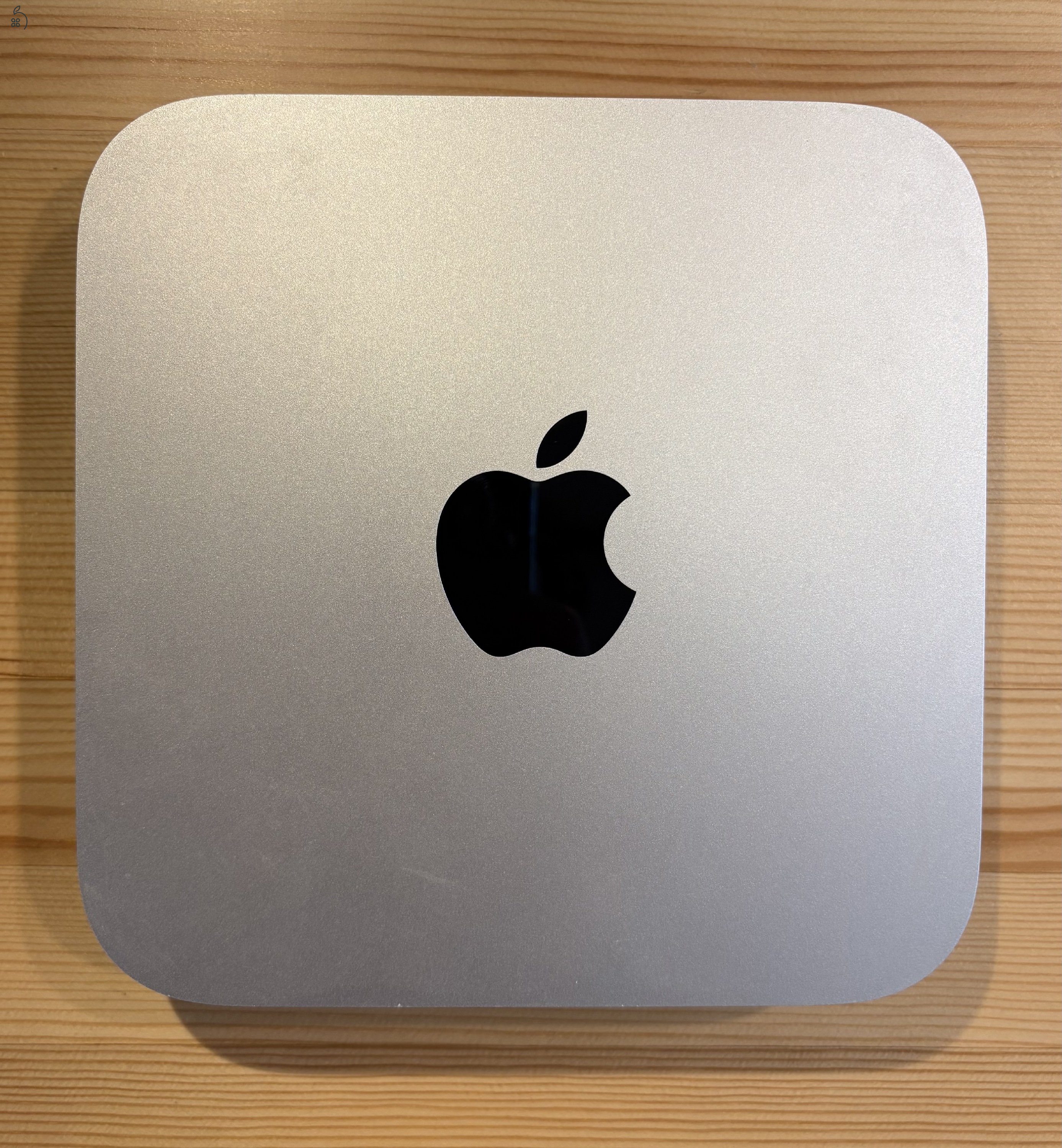 Mac mini M2 & Magic Keyboard 