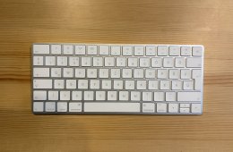 Mac mini M2 & Magic Keyboard 