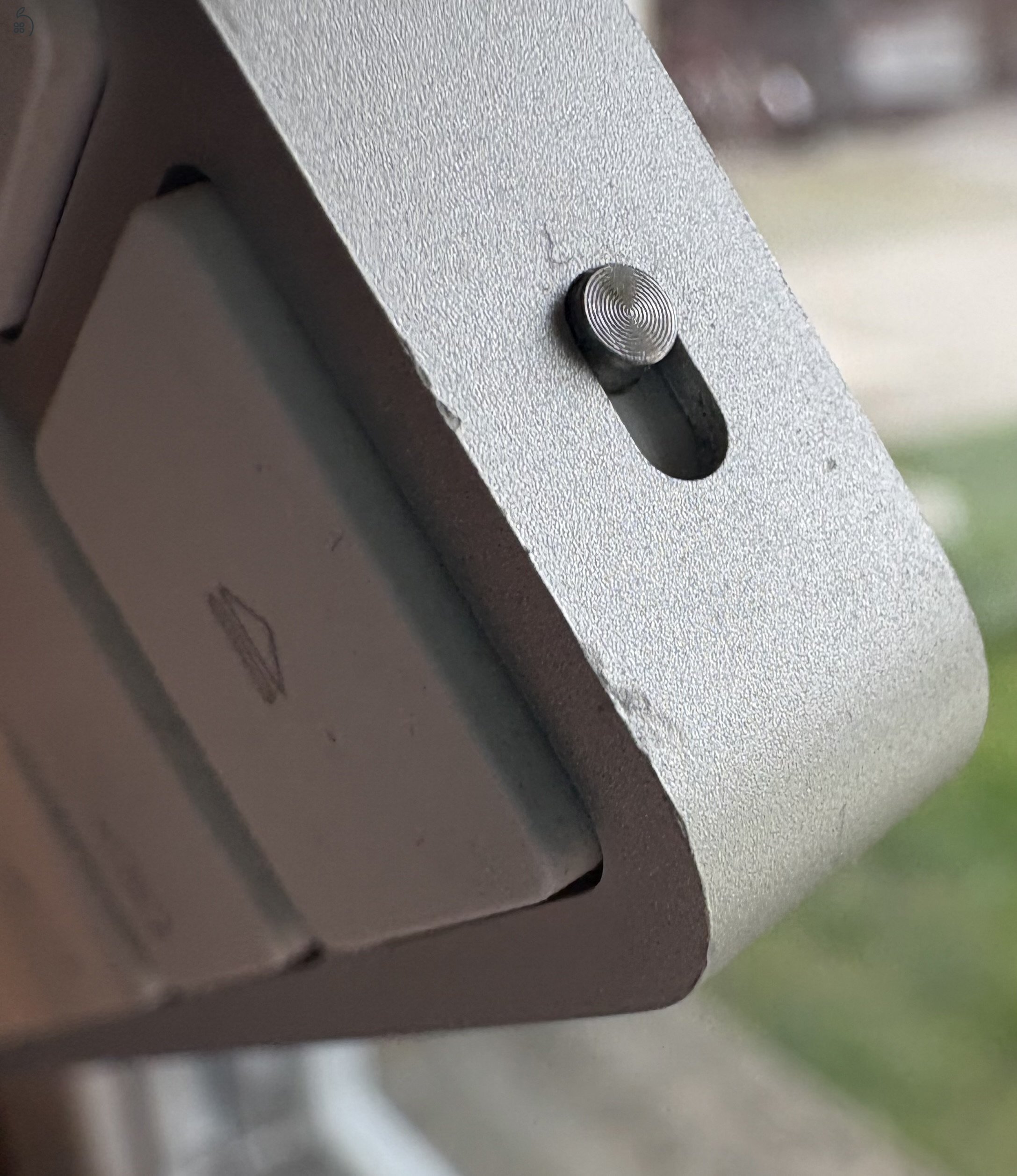 Mac mini M2 & Magic Keyboard 