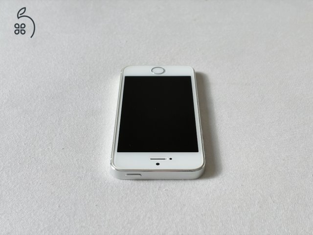 iPhone 5s 16GB ezüst, ÚJSZERŰ állapotban, eredeti kiegészítőkkel | KIVÁLÓ állapot!