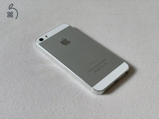 iPhone 5s 16GB ezüst, ÚJSZERŰ állapotban, eredeti kiegészítőkkel | KIVÁLÓ állapot!