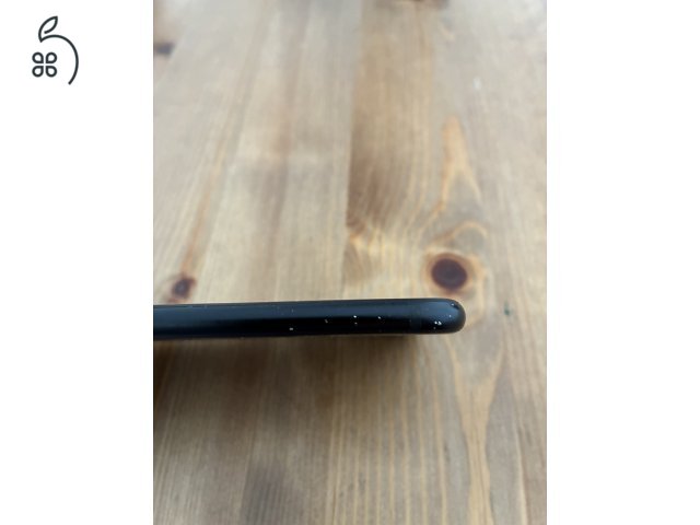 Használt iPhone SE 3 (2022)