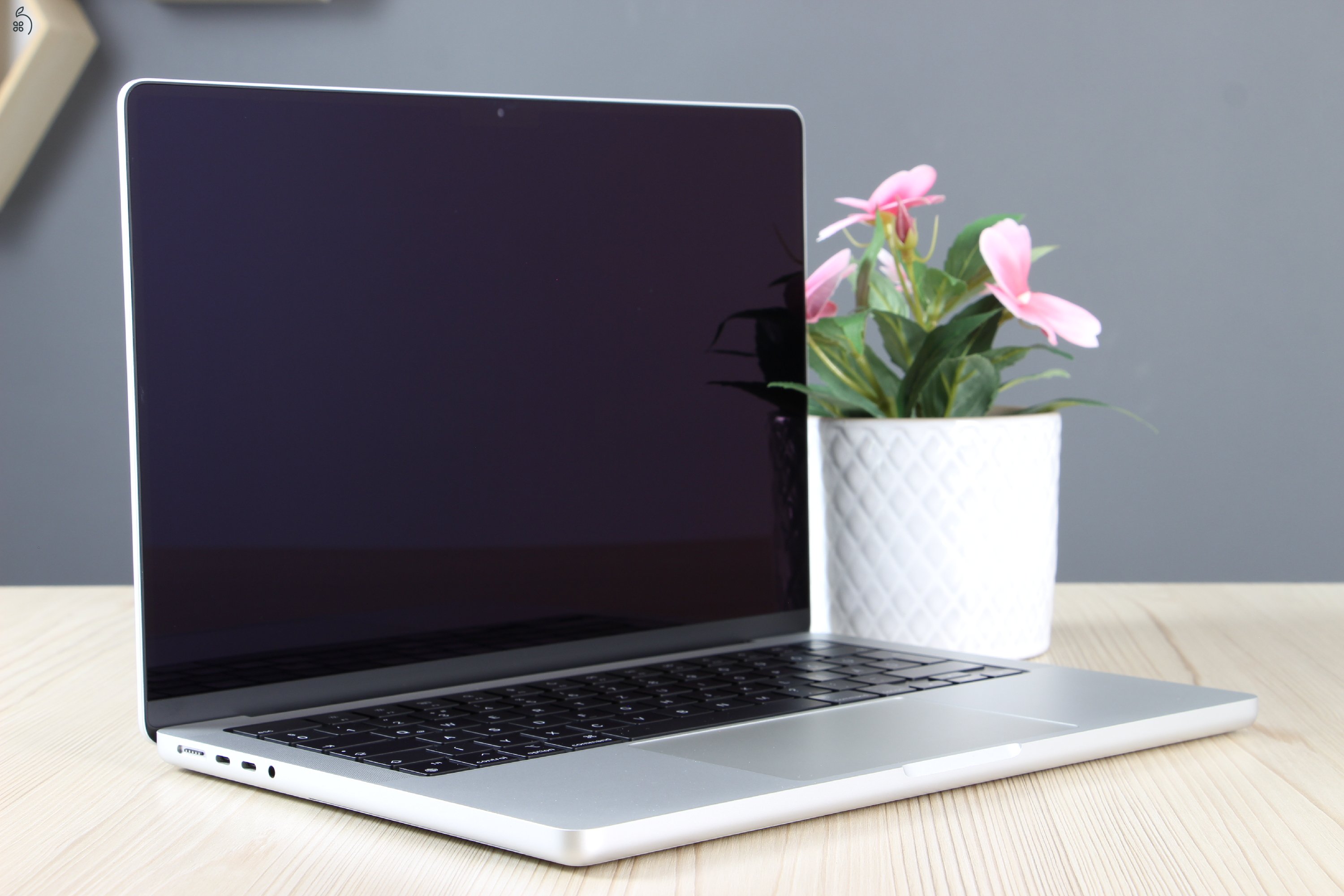 Apple Macbook Pro 14