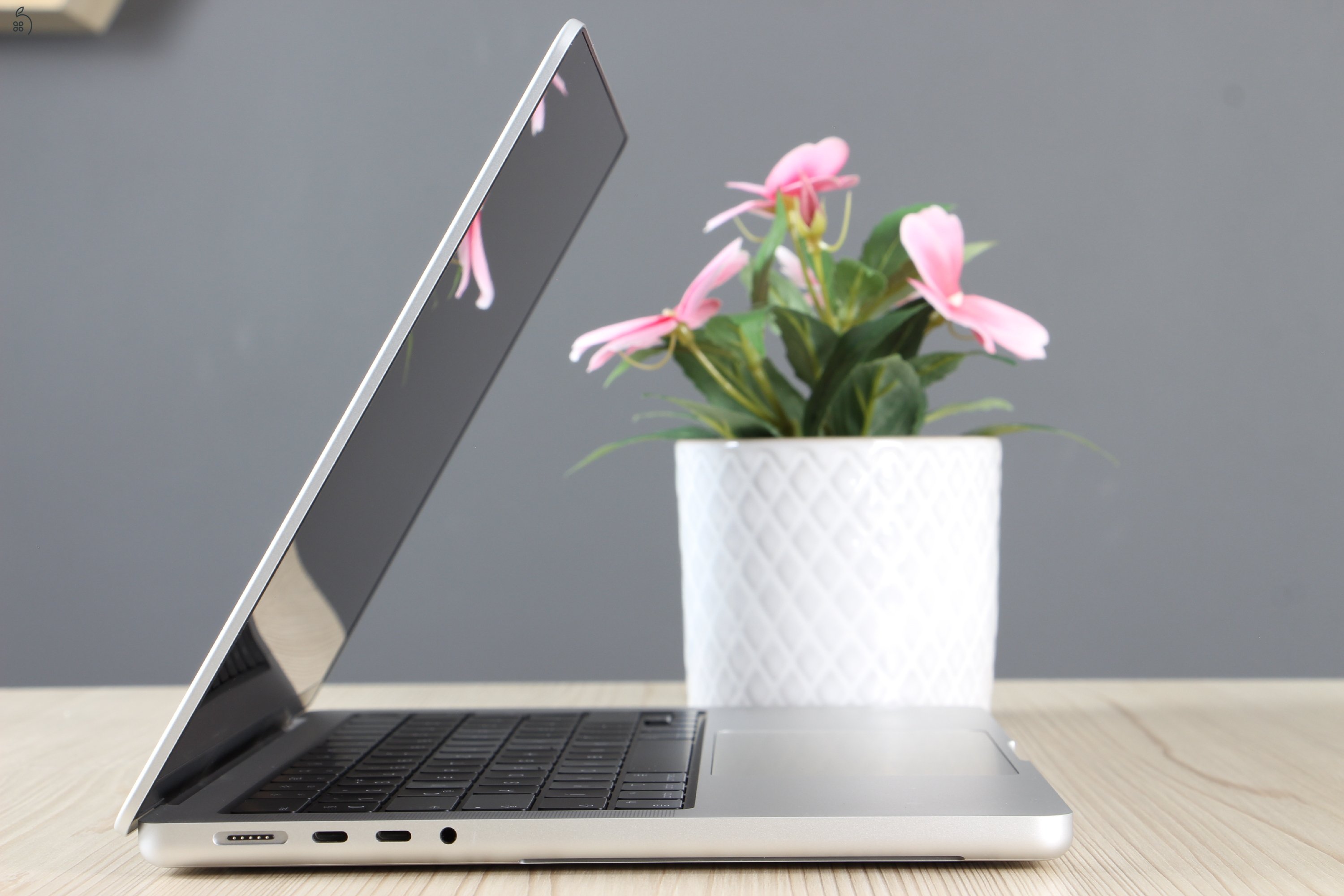 Apple Macbook Pro 14