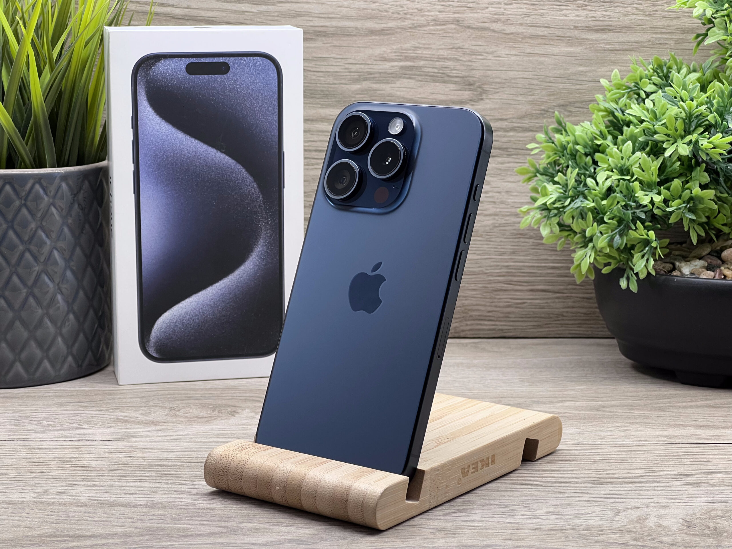 Hibátlan iPhone 15 Pro Blue Titanium 128GB 2 ÉV Garanciával 92%