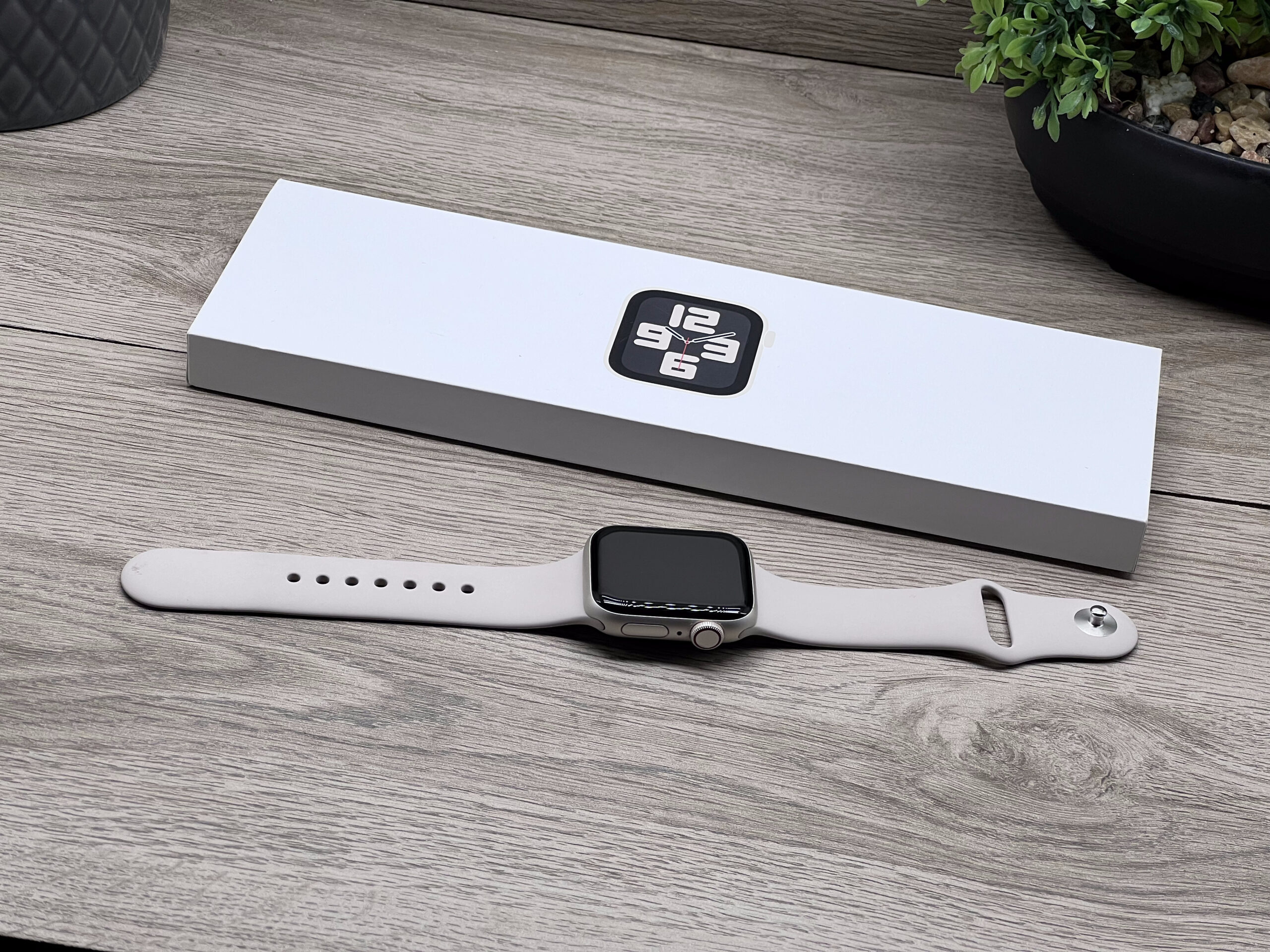 Apple Watch  SE2 Starlight 40mm 2 ÉV Garanciával 99%