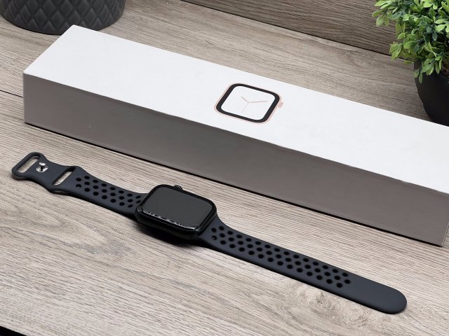 Apple Watch  S7 Green 45mm 2 ÉV Garanciával