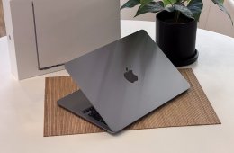 Hibátlan MacBook Air 2022 M2 13” 256GB 8GB 2 ÉV Garanciával