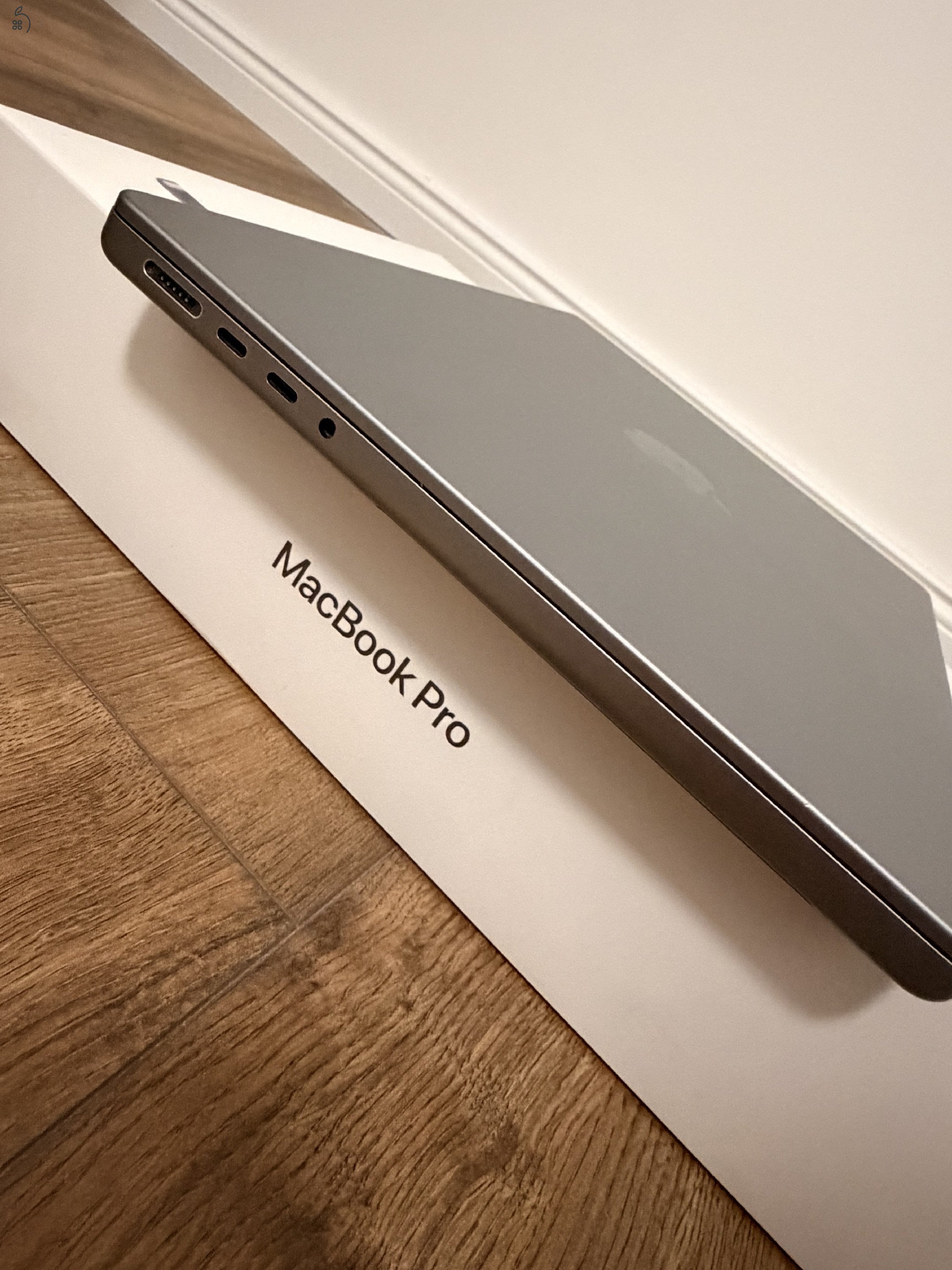 Apple MacBook Pro 14” (M1 Pro, 2021)