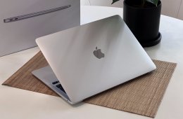 Hibátlan MacBook Air 2020 M1 13” 256GB 8GB 2 ÉV Garanciával
