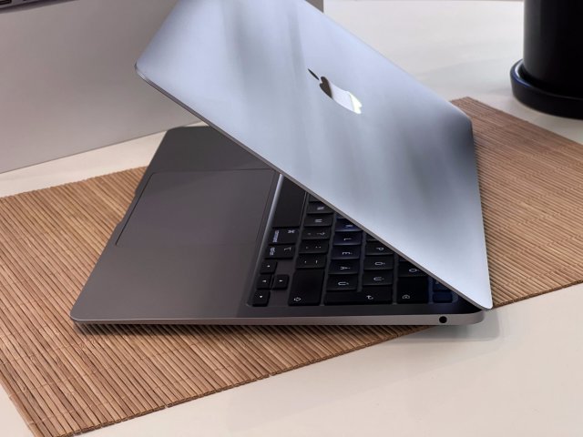 MacBook Air 2020 13” M1 512GB 8GB 2 ÉV Garanciával