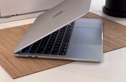 MacBook Air 2022 M2 13” 256GB 8GB 2 ÉV Garanciával