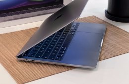 Hibátlan MacBook Pro 2020 M1 13” 256GB 8GB 2 ÉV Garanciával