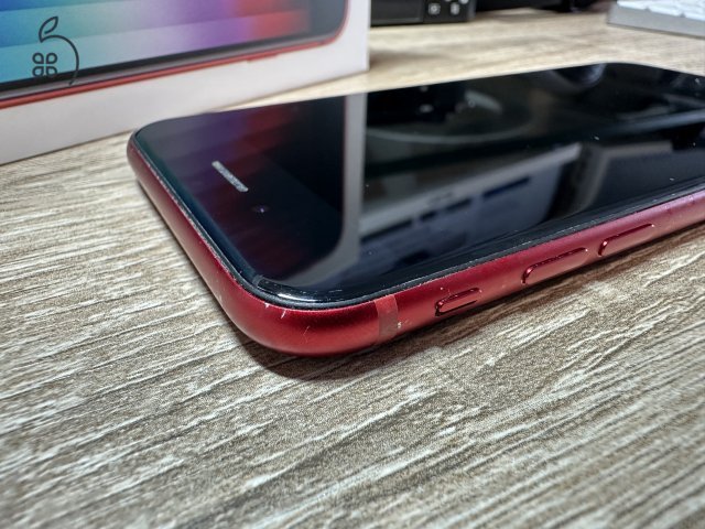 iPhone SE3 (2022) RED 64GB