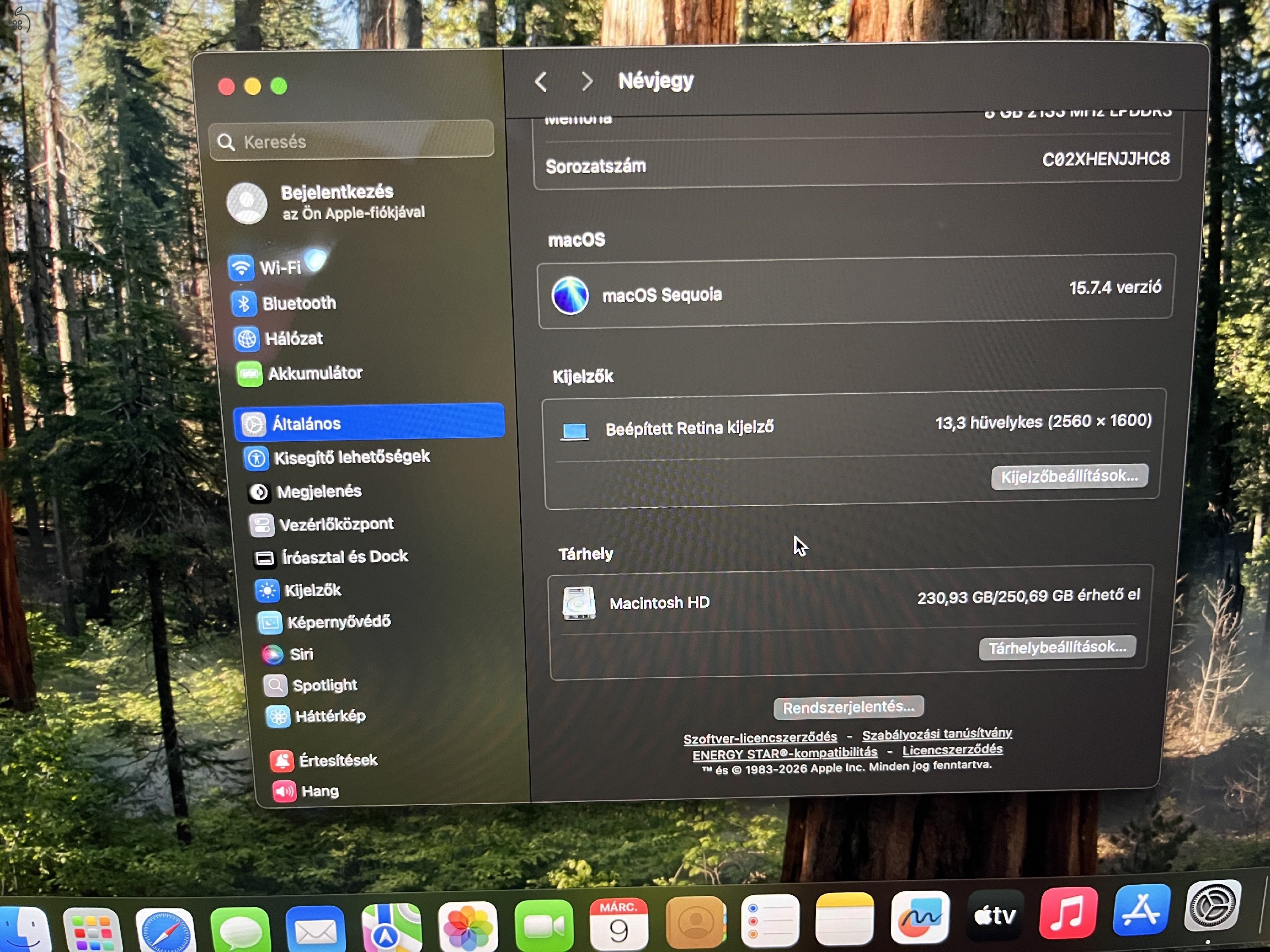 Apple MacBook Pro A1898 TouchBar