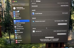 Apple MacBook Pro A1898 TouchBar