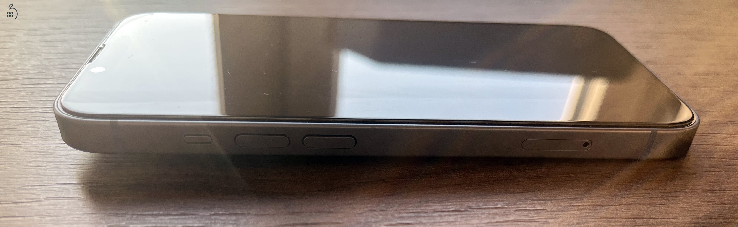 Apple iPhone 14 (világoskék), 128 GByte tárhellyel, ajándék üvegfóliával