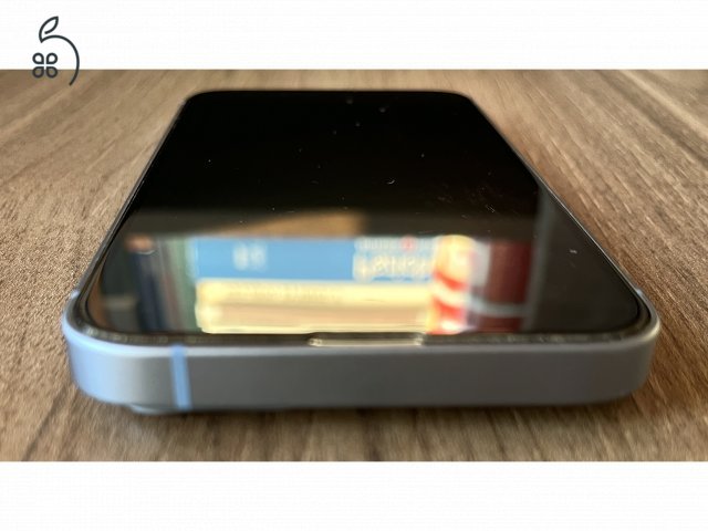 Apple iPhone 14 (világoskék), 128 GByte tárhellyel, ajándék üvegfóliával