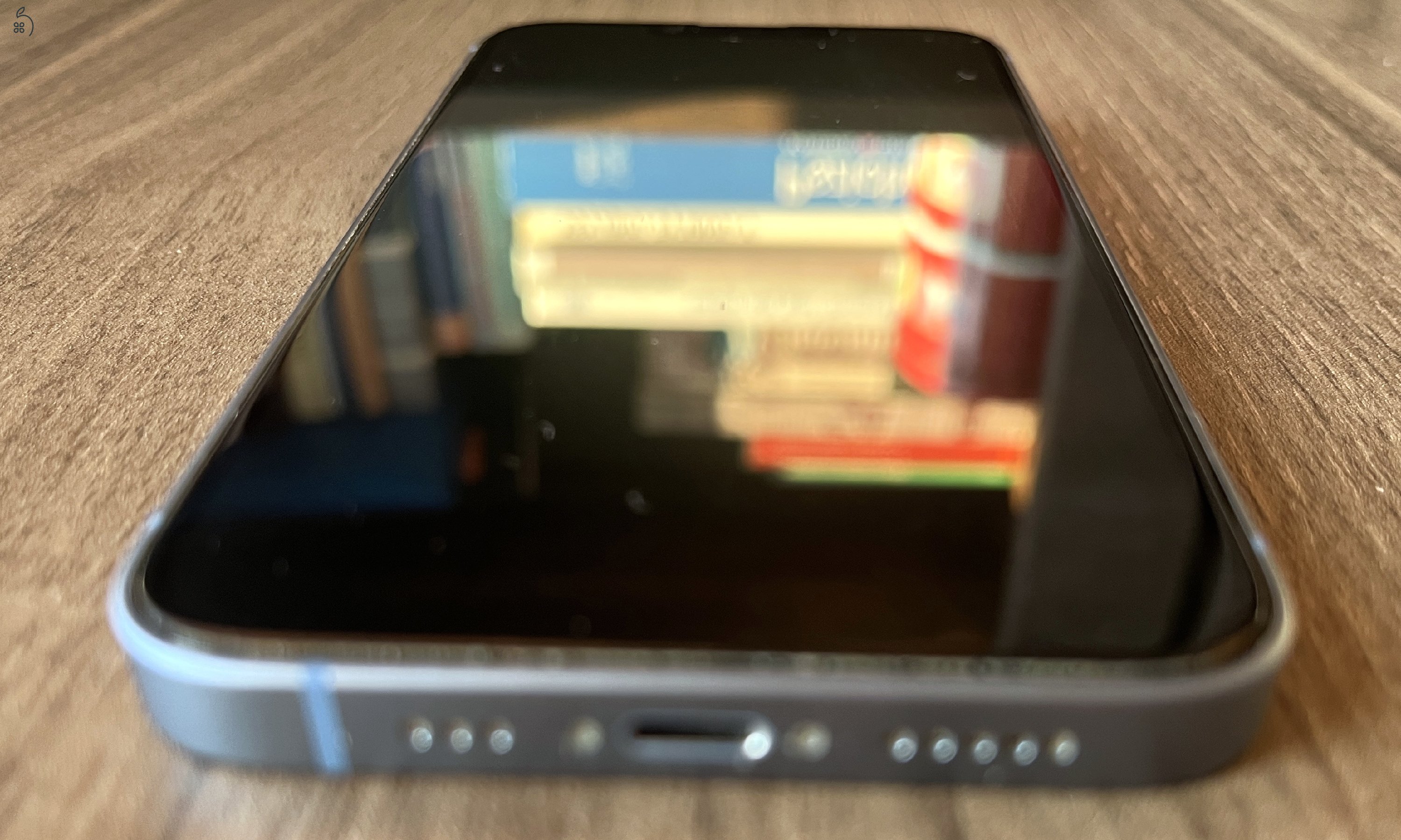 Apple iPhone 14 (világoskék), 128 GByte tárhellyel, ajándék üvegfóliával