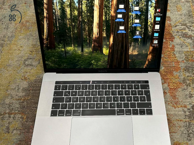MacBook Pro Retina Touch Bar