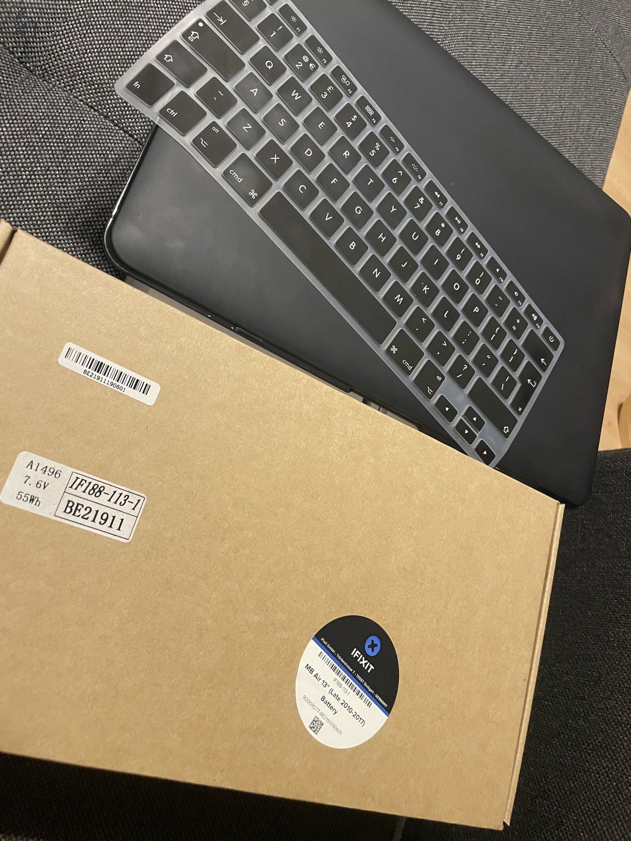 MacBook Air 2017 / 13 / i5 / 8GB / 128GB / macOS 15 Sequoia 