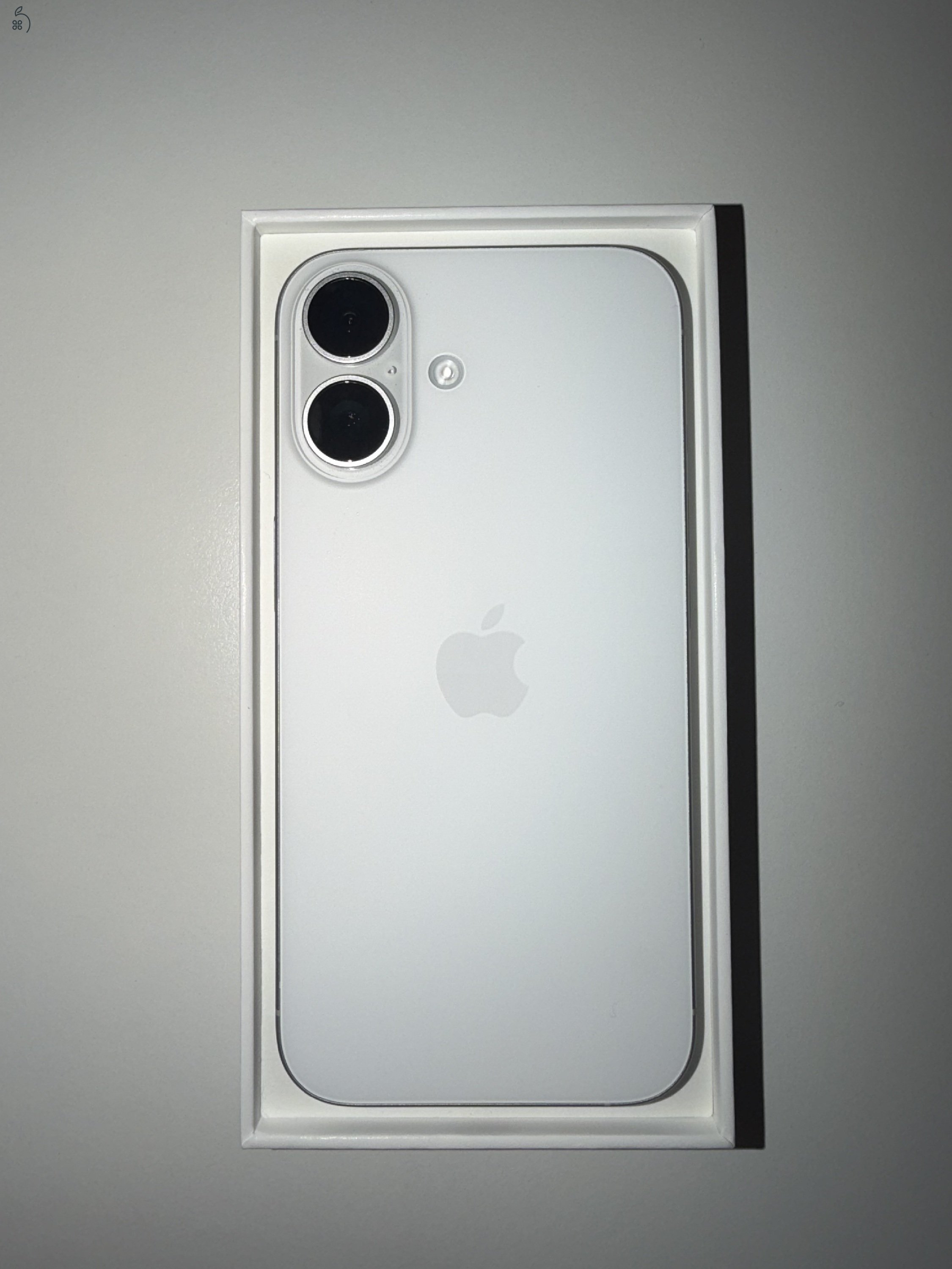 iPhone 16 | 128GB | Fehér | Karcmentes | 100% Akku