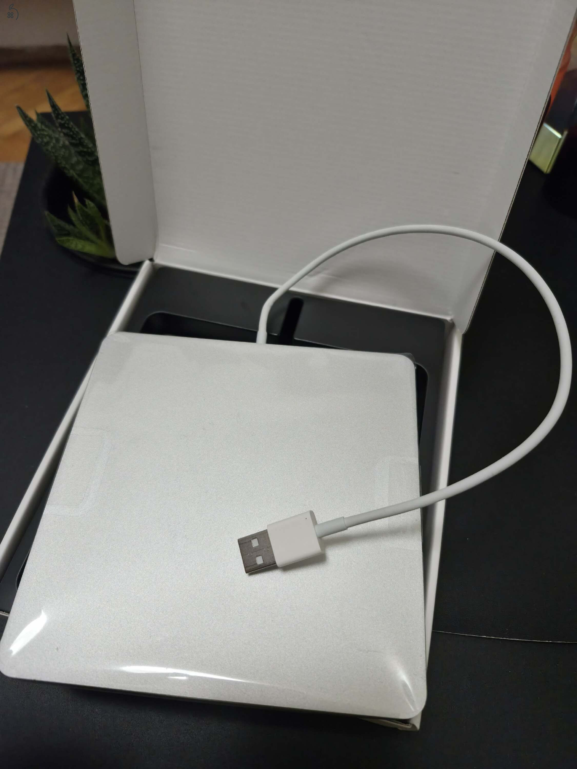 Apple USB SuperDrive eladó
