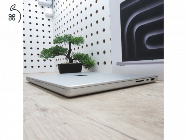 Apple MacBook Pro 14 M3 Pro (2023) 18GB/500GB karcmentes 100% akku 94 ciklus