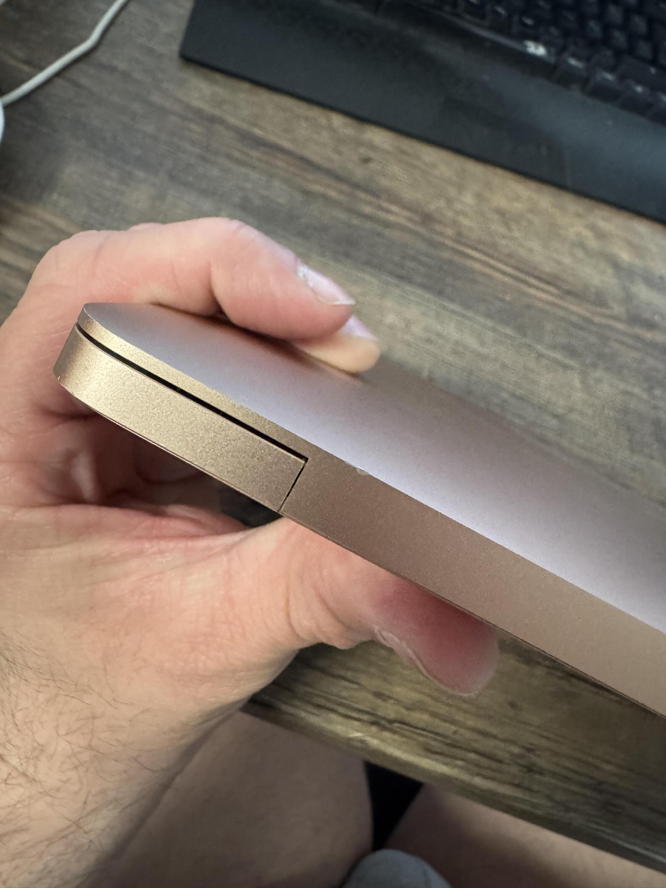 MacBook Air M1 Arany - 256 GB - 8GB