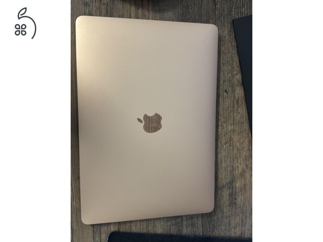MacBook Air M1 Arany - 256 GB - 8GB