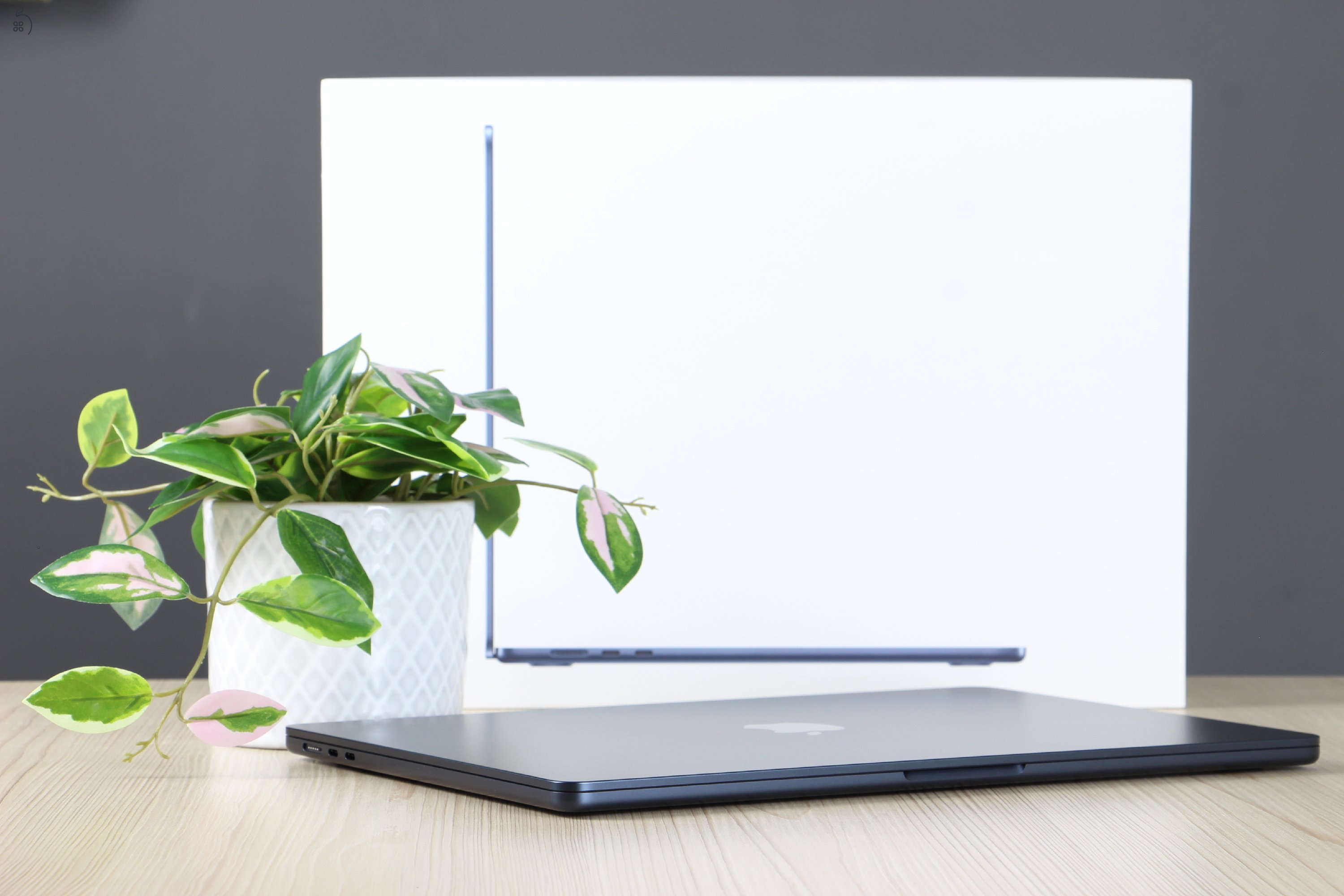 Újszerű Apple Macbook Air 15