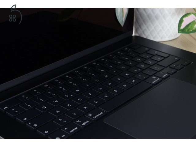 Újszerű Apple Macbook Air 15