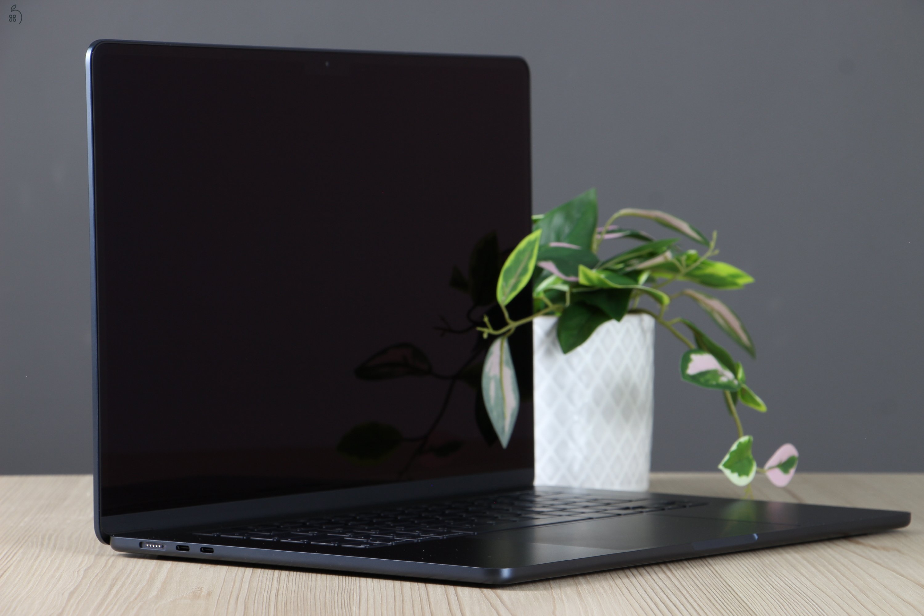 Újszerű Apple Macbook Air 15