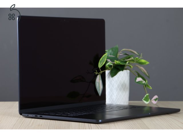Újszerű Apple Macbook Air 15