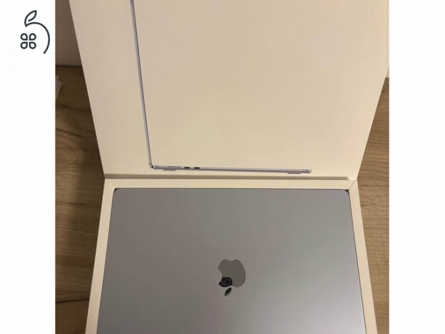 MacBook Air M4 15,6” Skyblue