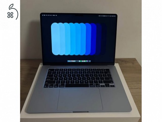 MacBook Air M4 15,6” Skyblue
