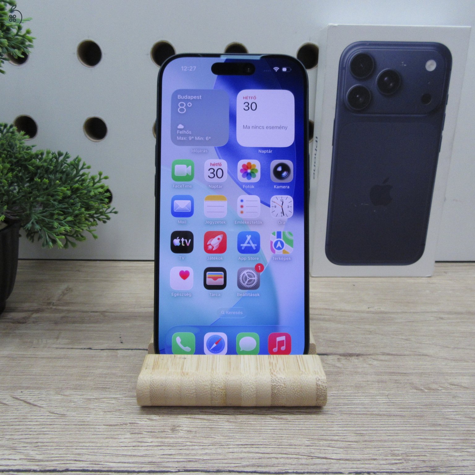 Apple iPhone 17 Pro 256GB Deep Blue – Újszerű állapot – 100% akku (51 ciklus)