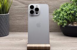 Hibátlan iPhone 15 Pro Max White Titanium 256GB 2 ÉV Garanciával 90%