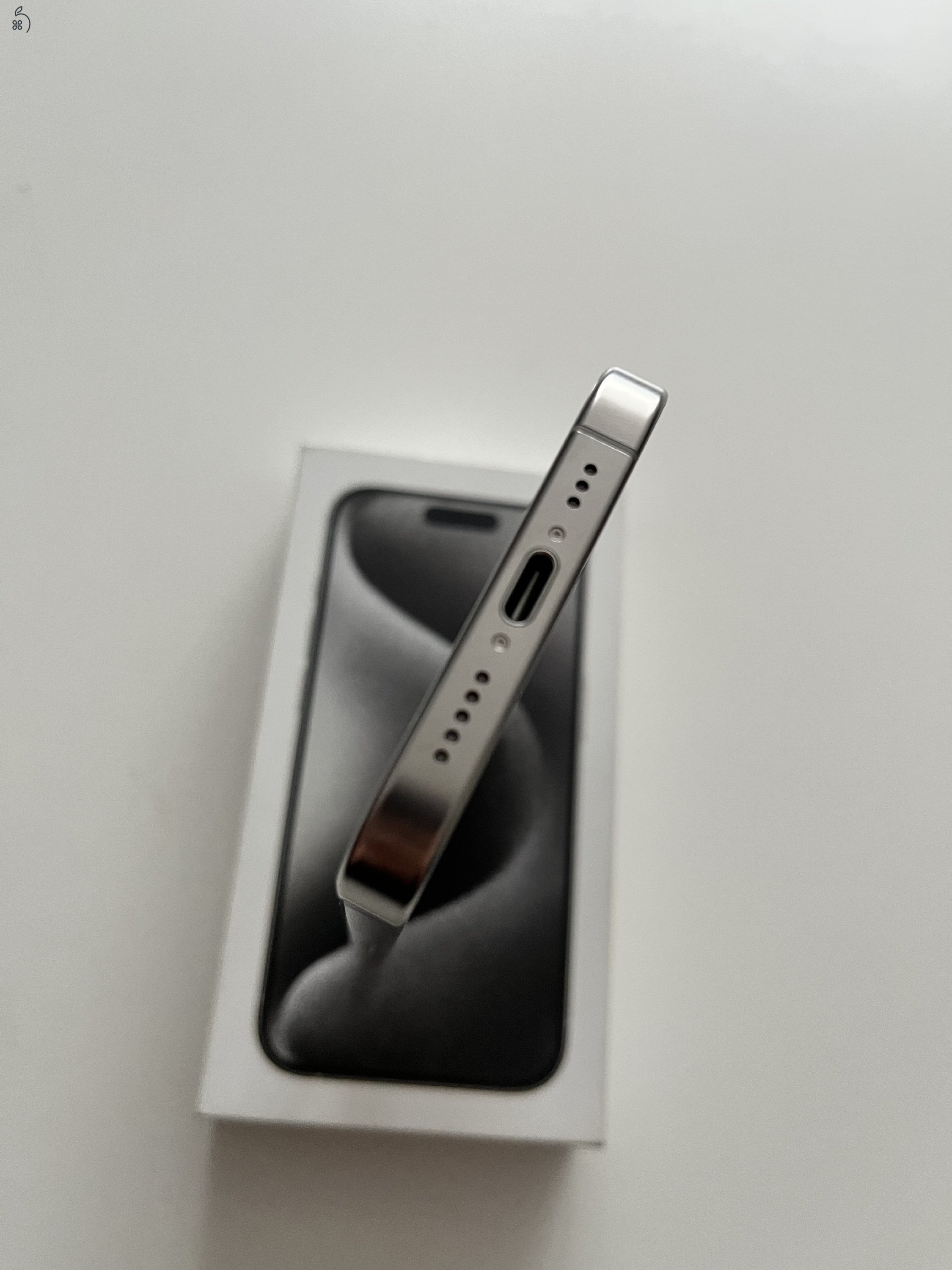 iPhone 15 Pro 128GB Új! Aktiválatlan! White Titanium.