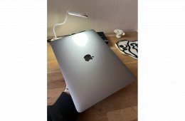 MacBook Air 13