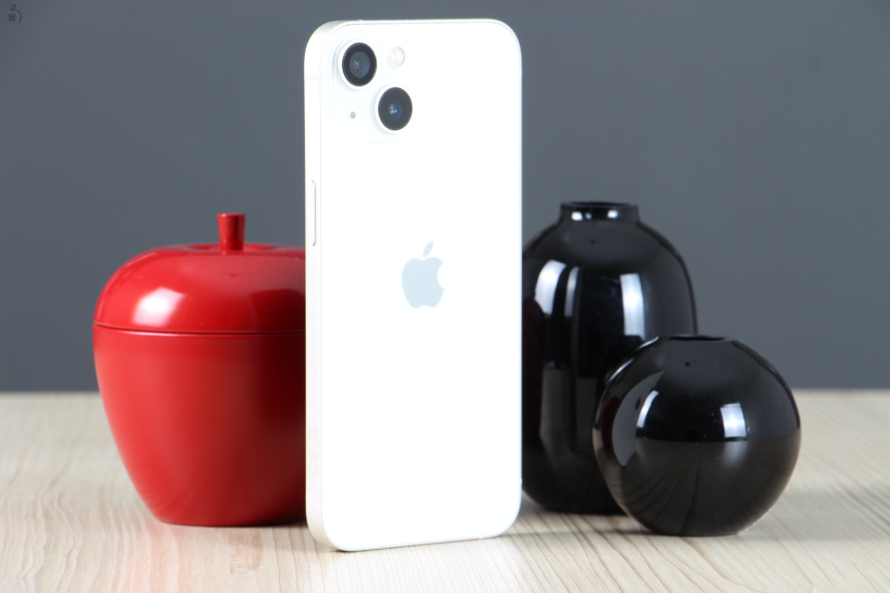 Apple iPhone 13 128GB White A US-7888