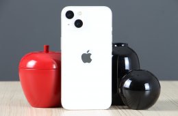 Apple iPhone 13 128GB White A US-7888