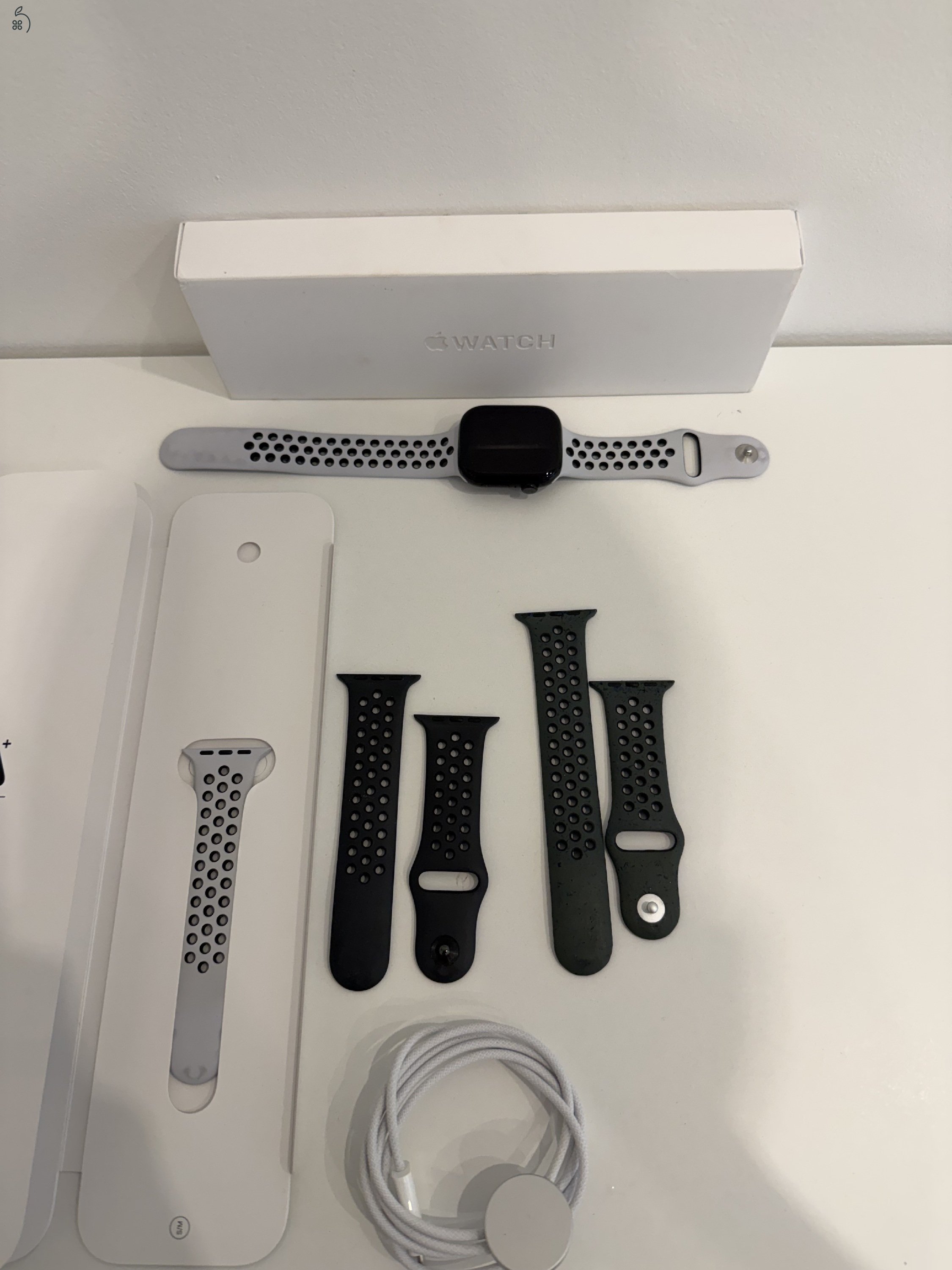 Apple Watch Series 10 46mm Jet Black GPS + Cellular + 3db szíj és gyári tartozékok + Apple Gari
